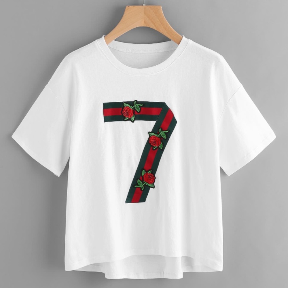 Embroidered 7 rose tee
