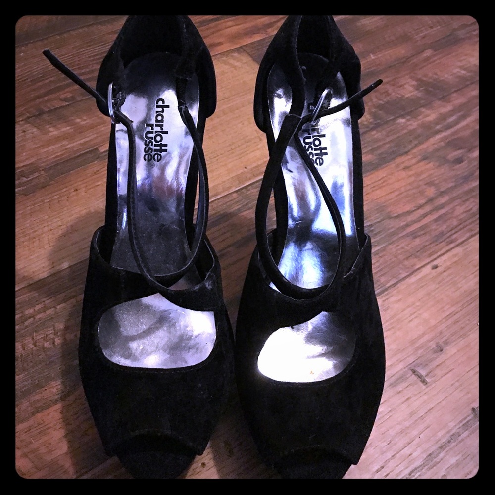 👠 NEVER WORN 👠 Black faux Suede Charlotte Russe