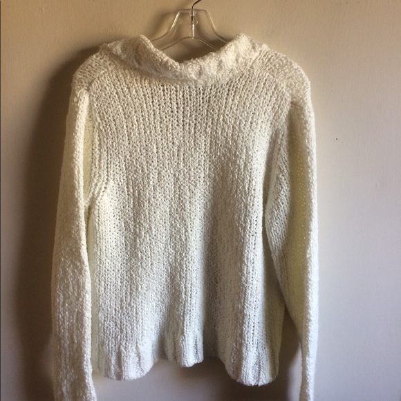 DRESS BARN Sweater Sz L - VNeck With Collar. - Picture 3 of 3