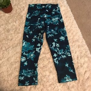Old Navy active cropped leggings