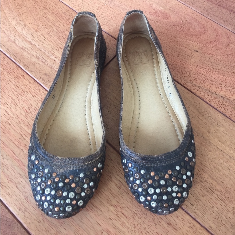 Frye flats