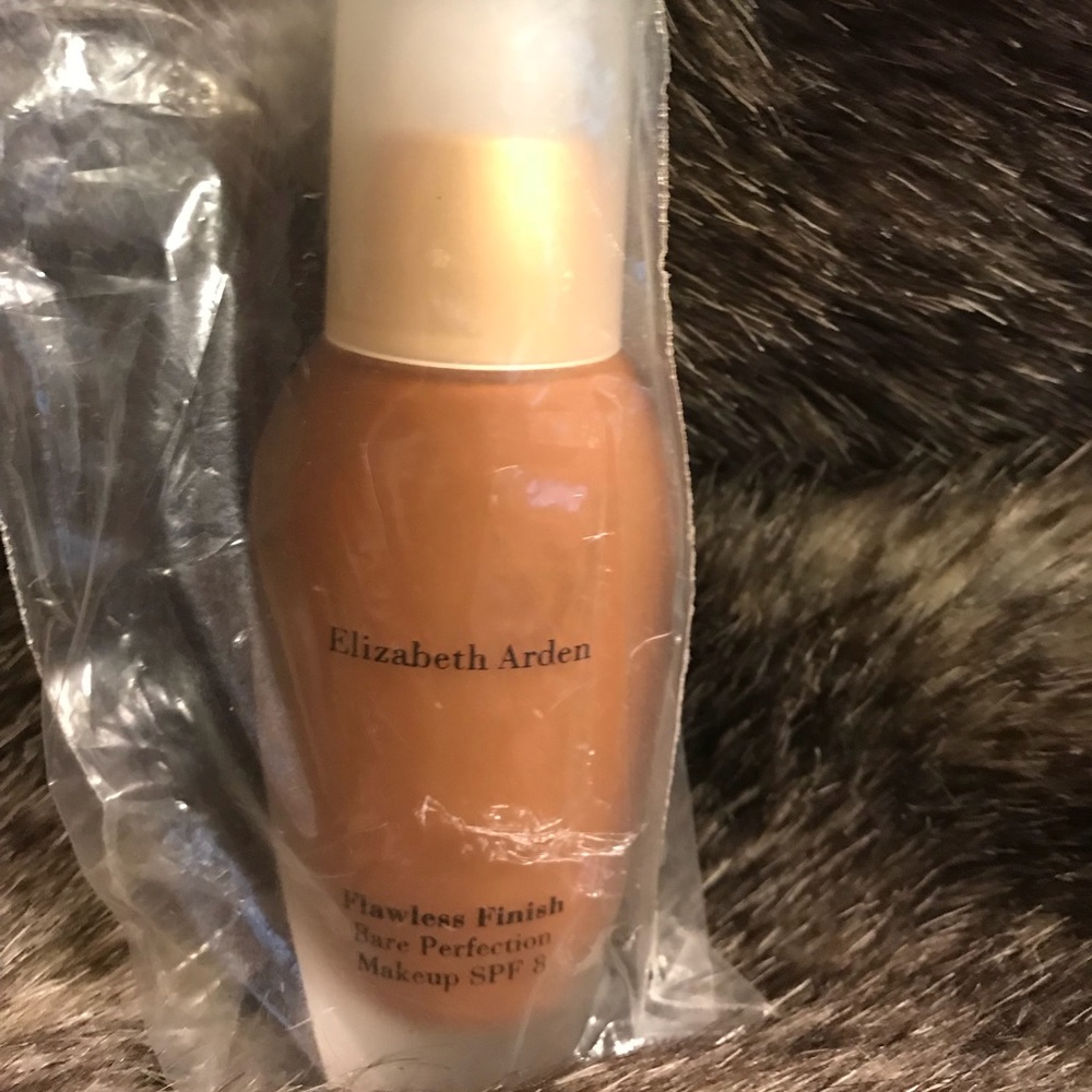 Elizabeth Arden Flawless Finish