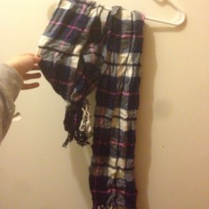 BURBERRY SCARF