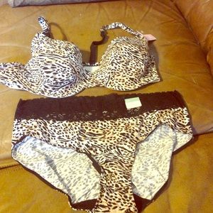 Cacique Leopard Print Bra and Panty Set