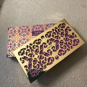 Tarte blush holiday set!