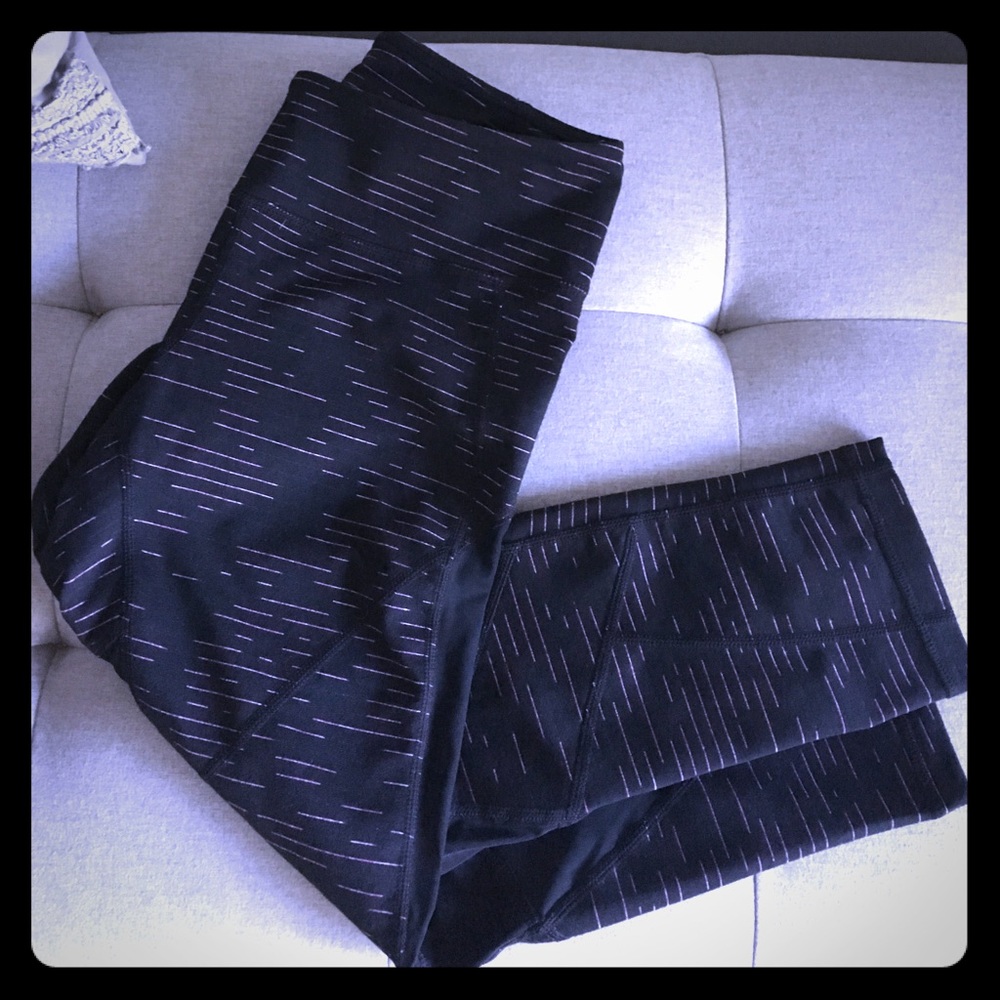 Zella Capris