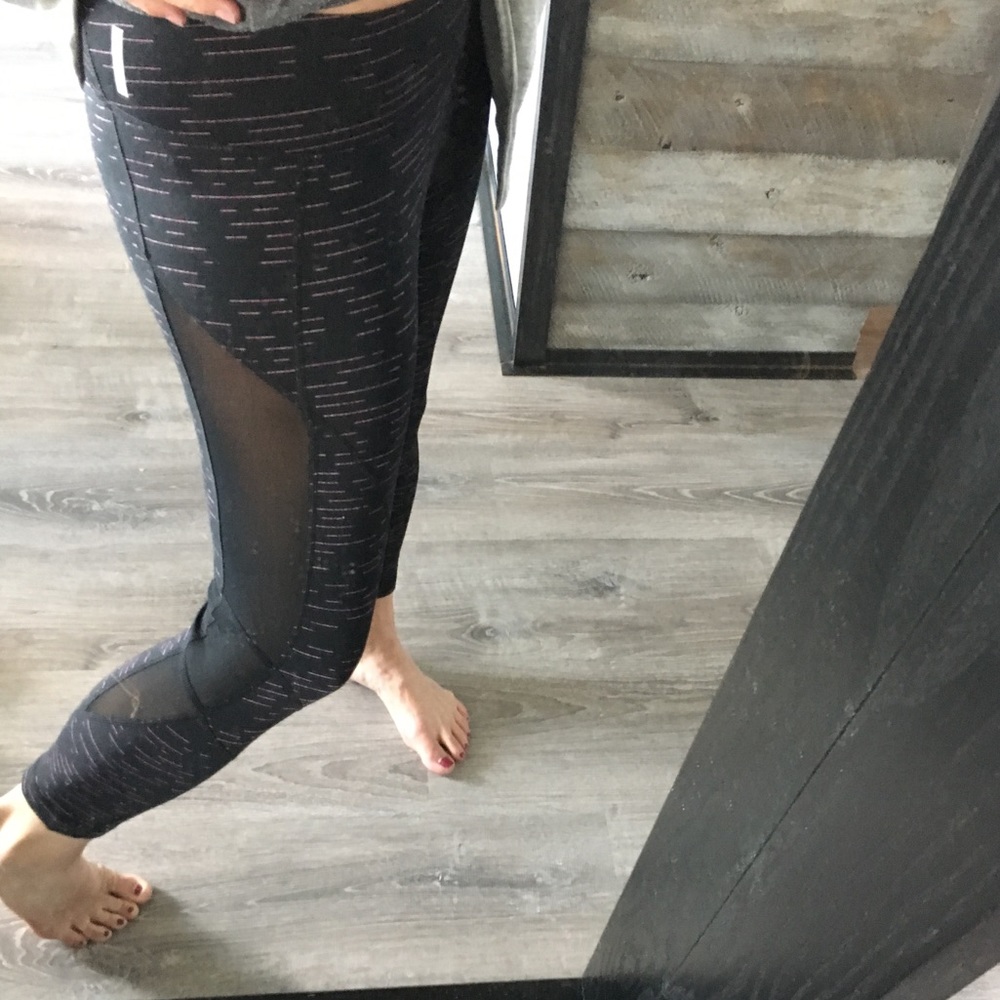 Zella Capris - Picture 7 of 7