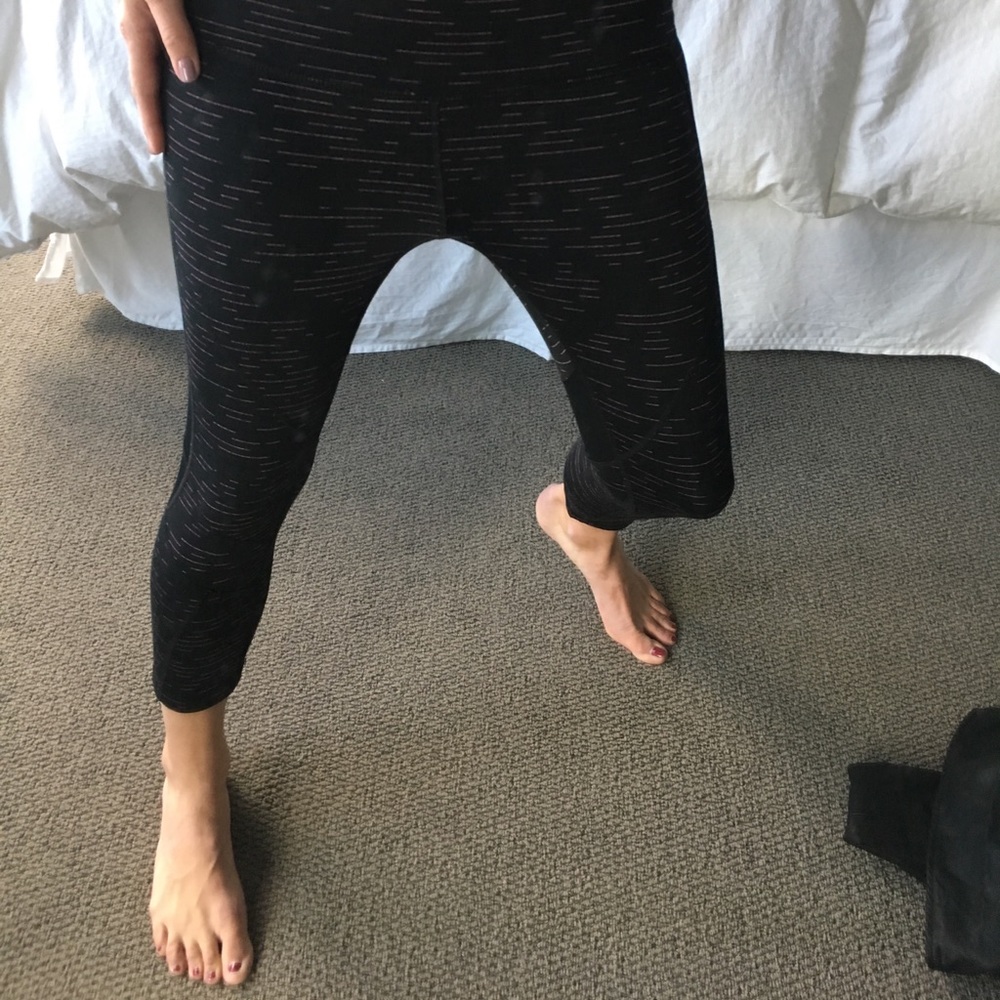 Zella Capris - Picture 2 of 7