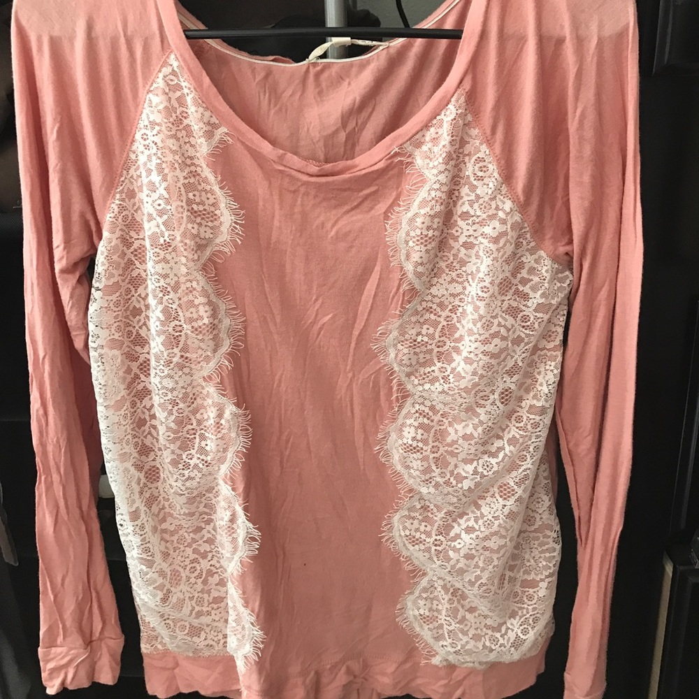Long sleeve pink and lace shirt