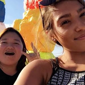 Meet your Posher, Jenni