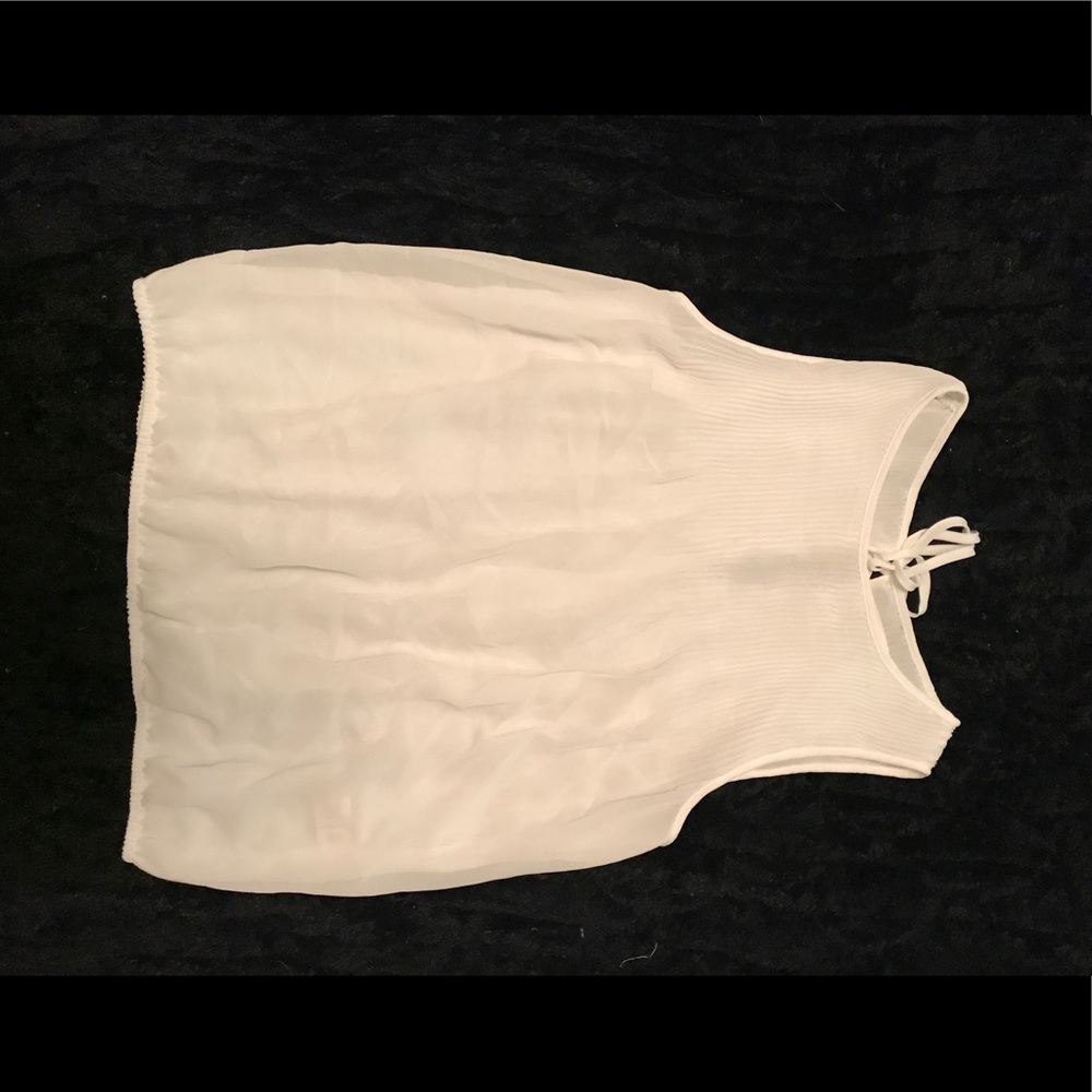 Max Studio sleeveless blouse