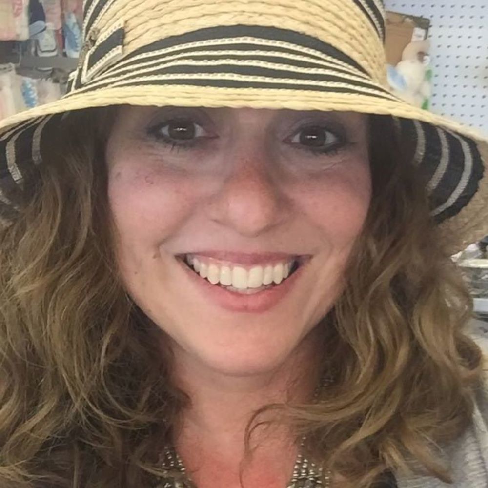 Meet your Posher, Suzanne