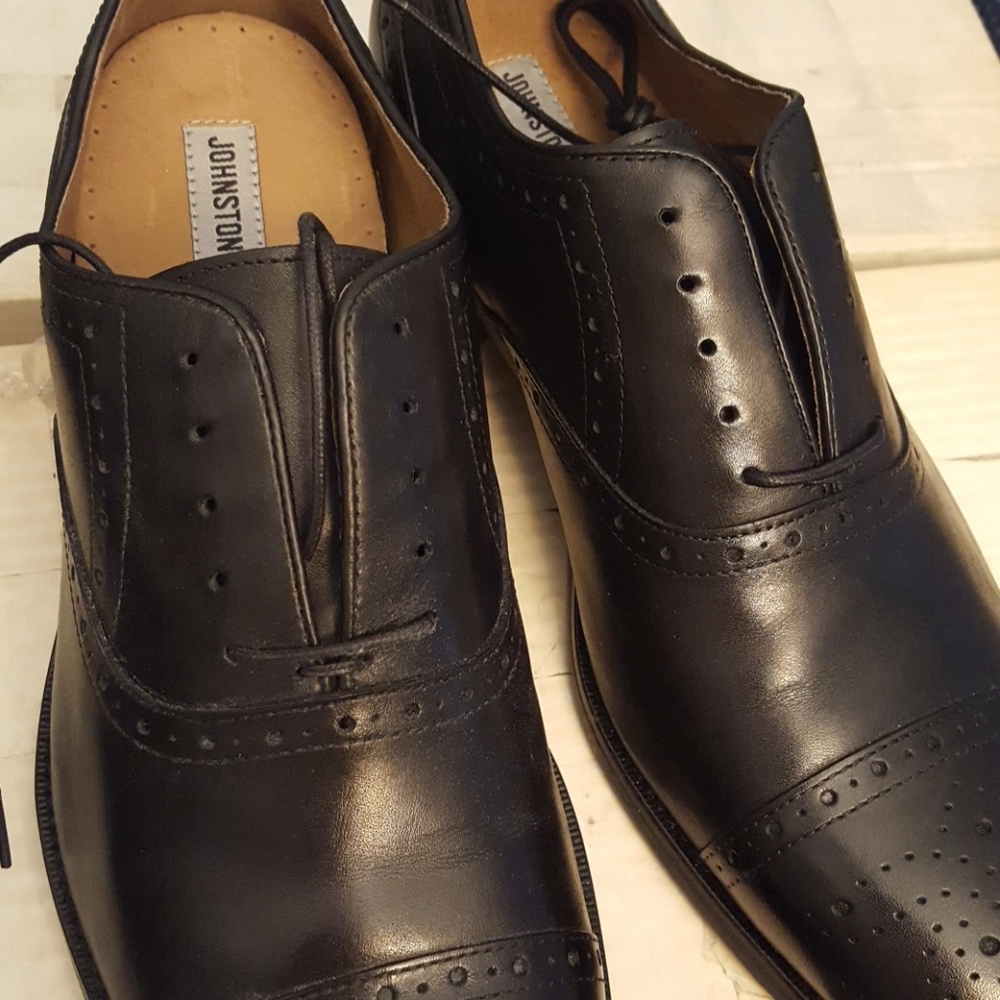 Johnston and murphy 12 wide