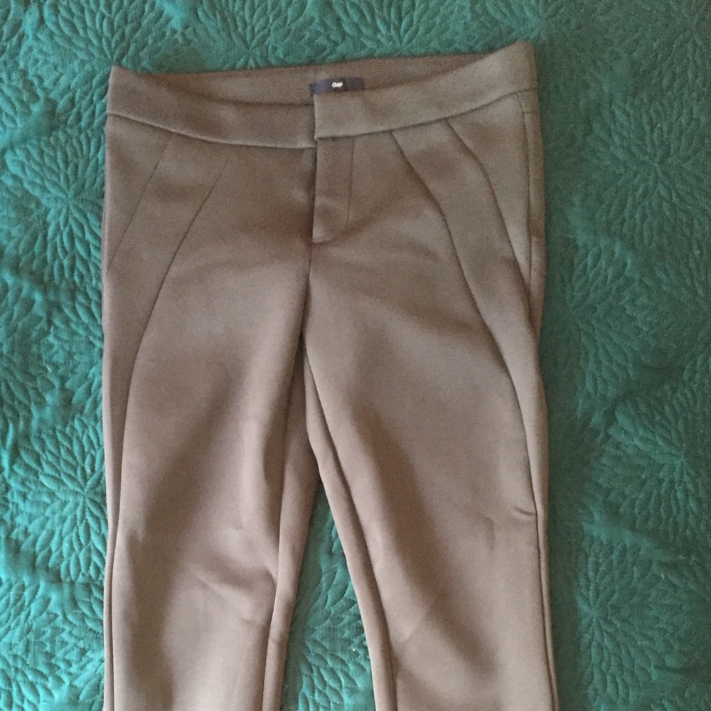 GAP Grey stretch Capri pants size 2