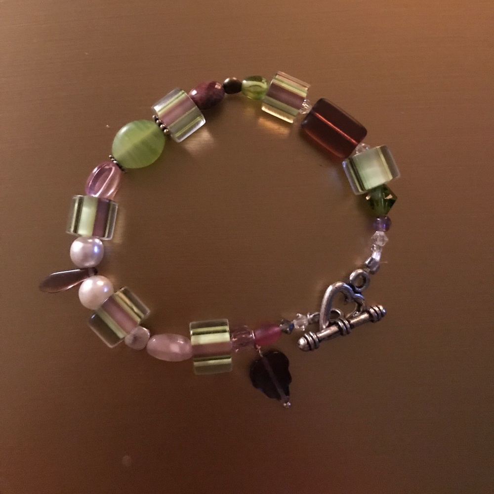 Green purple silver beaded bracelet