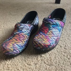 Sanita clog size 37 (6.5-7)