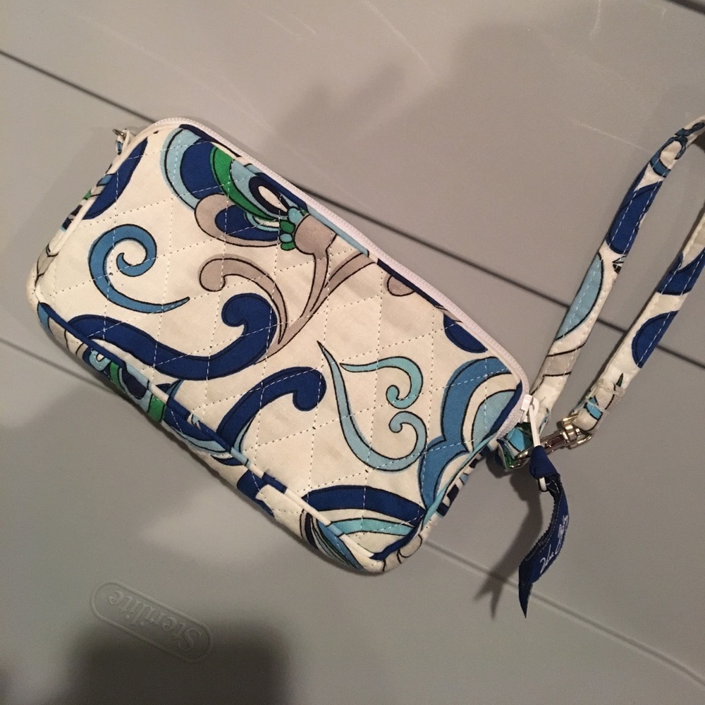Vera Bradley Wristlet, Perfect Condition.