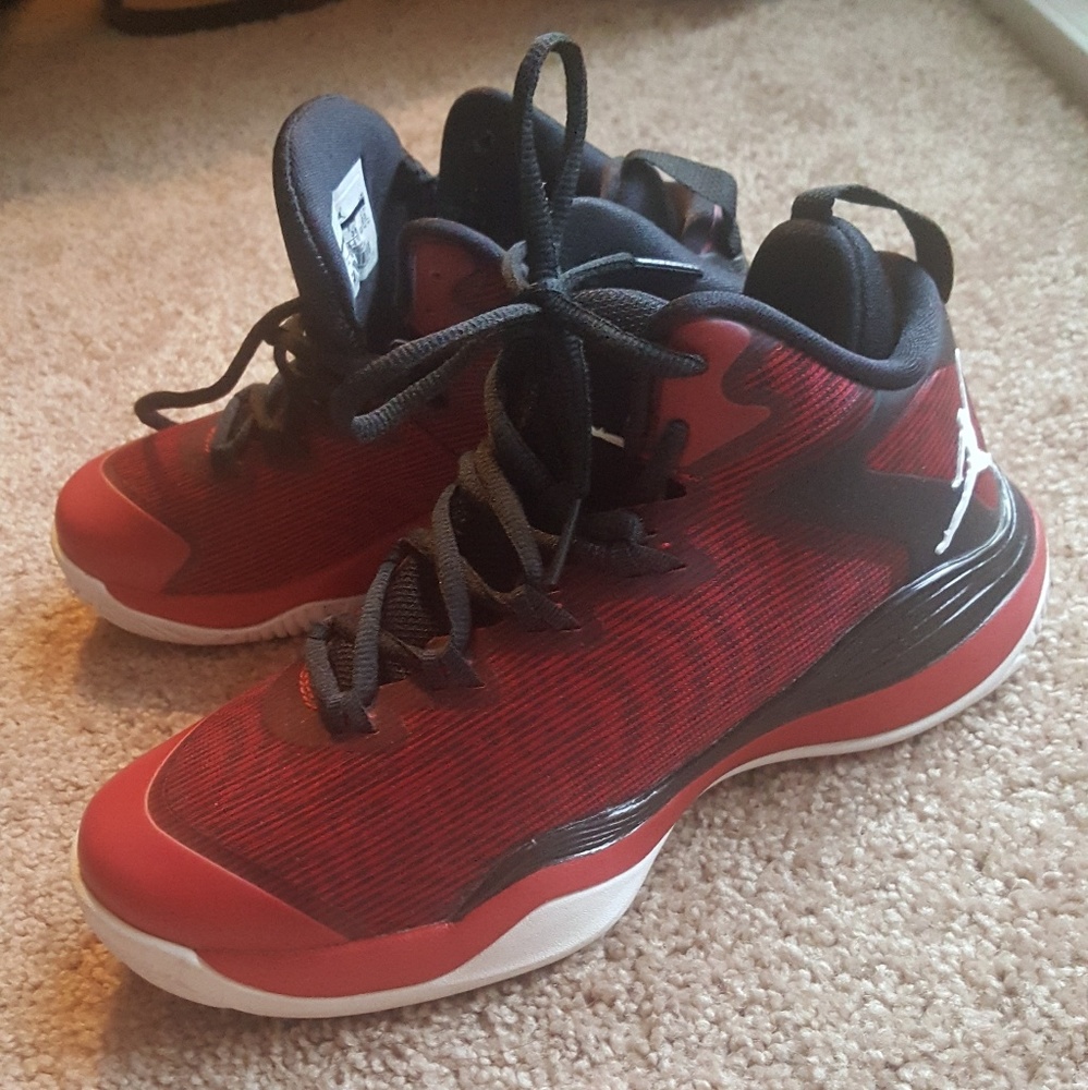 SOLD!through Merc/$$$Jordans Kids Youth