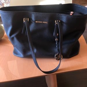 Michael kors tote