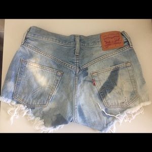 Distressed Levi 501 shorts size 24