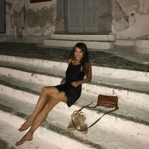 Meet your Posher, Nina