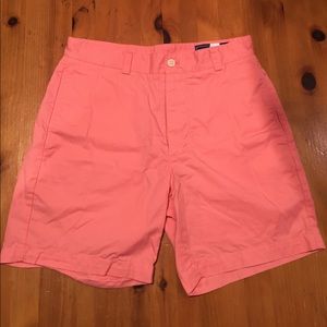 Vineyard Vines Short