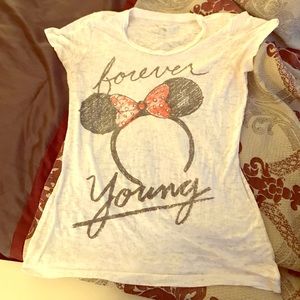 Short sleeved tshirt