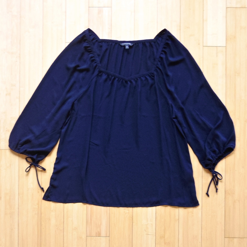 ✨SALE!✨ NWOT Banana Republic Poet's Blouse