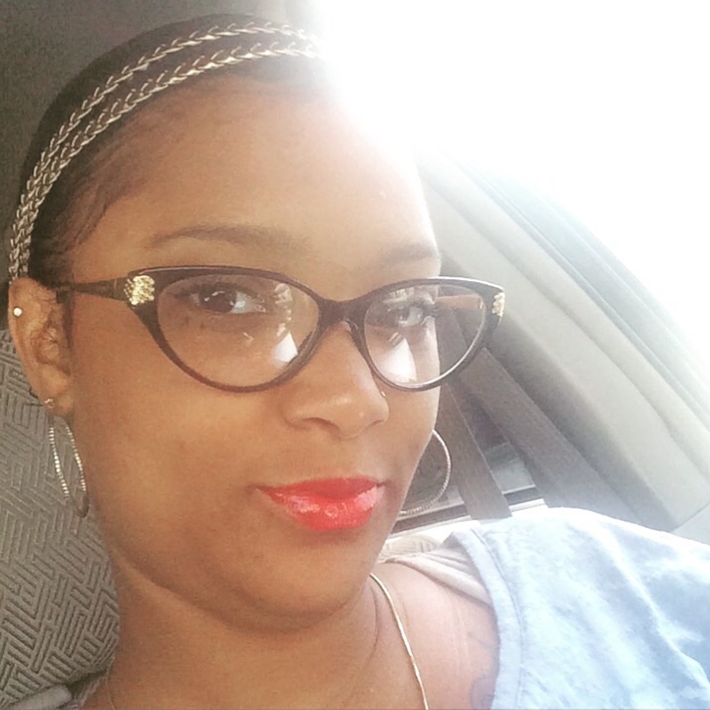 Meet your Posher, Mynisha