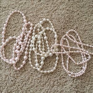 Bundle of fashion pearl necklaces