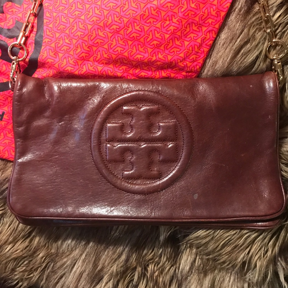 💯Auth Tory Burch Reva Bombe Clutch w strap