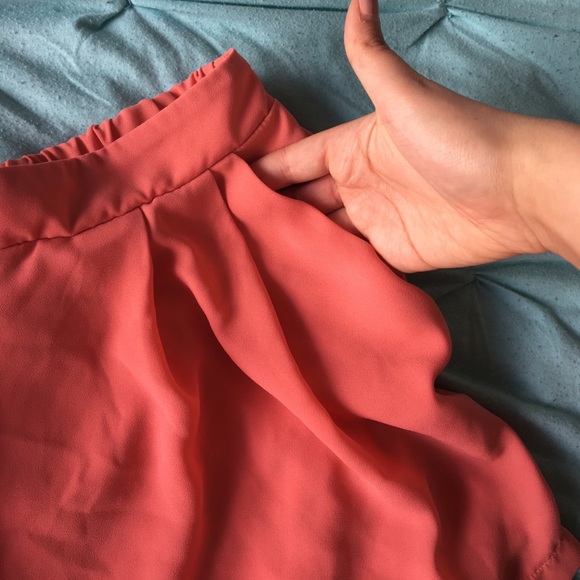 Peach float shorts - Picture 2 of 3