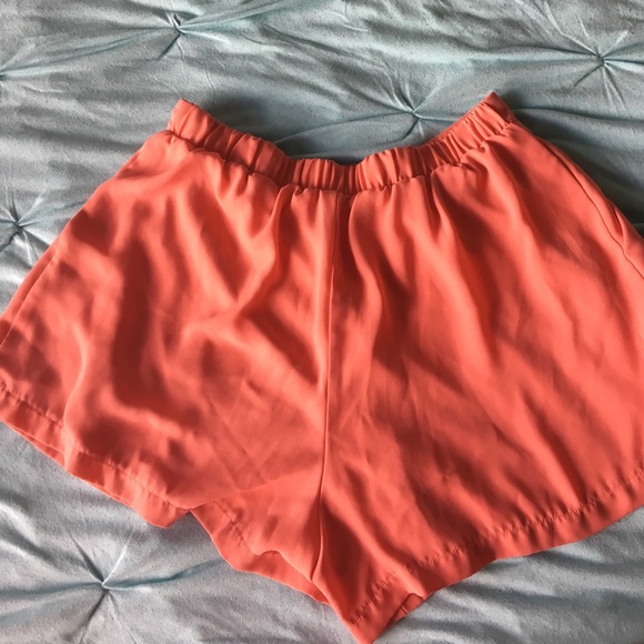Peach float shorts - Picture 3 of 3