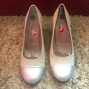 Gold and silver with cork wedge