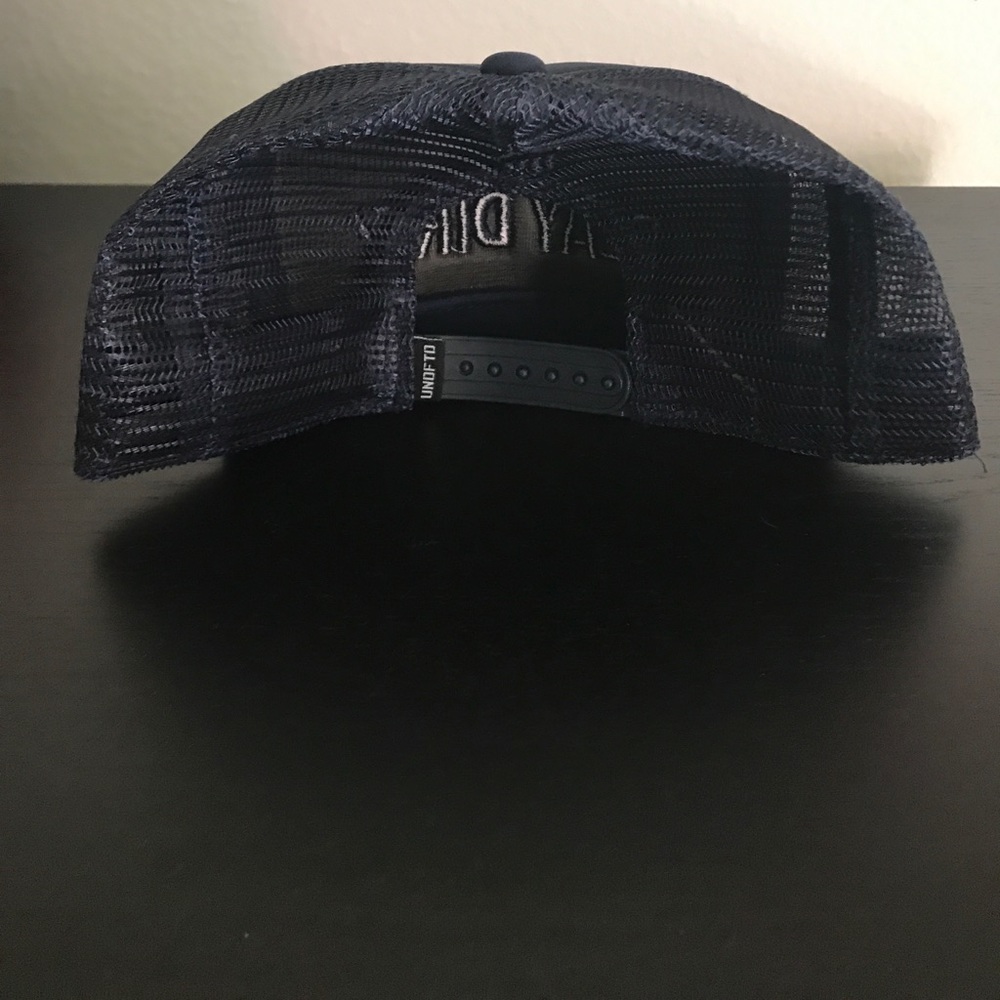 Undftd Snapback - Picture 2 of 2