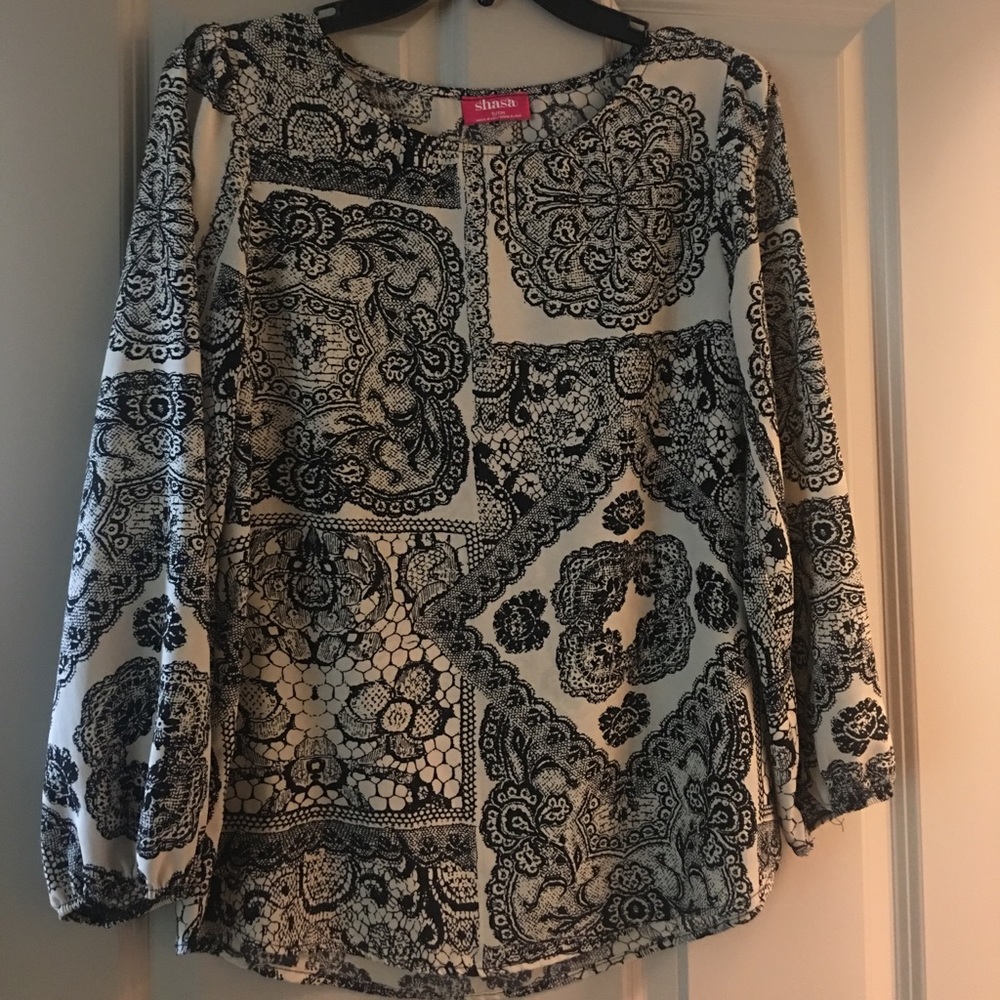 Lace print blouse