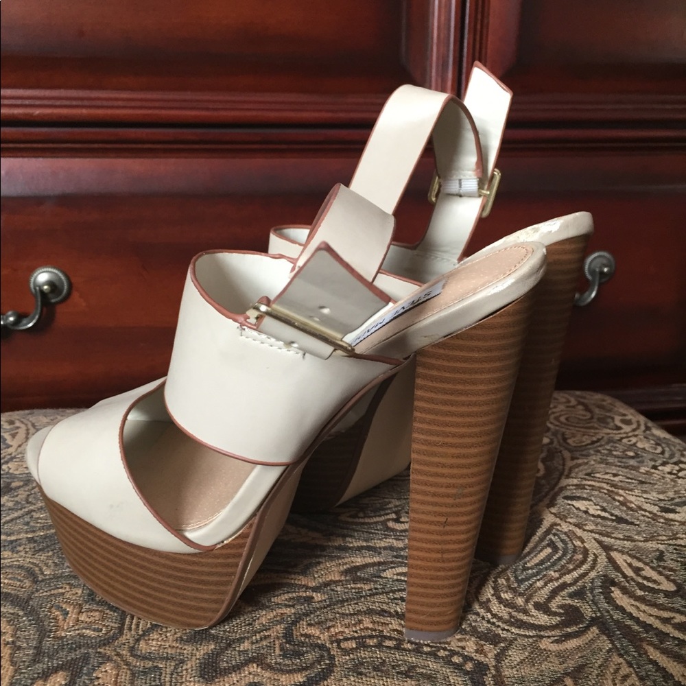 Steve Madden heels!!