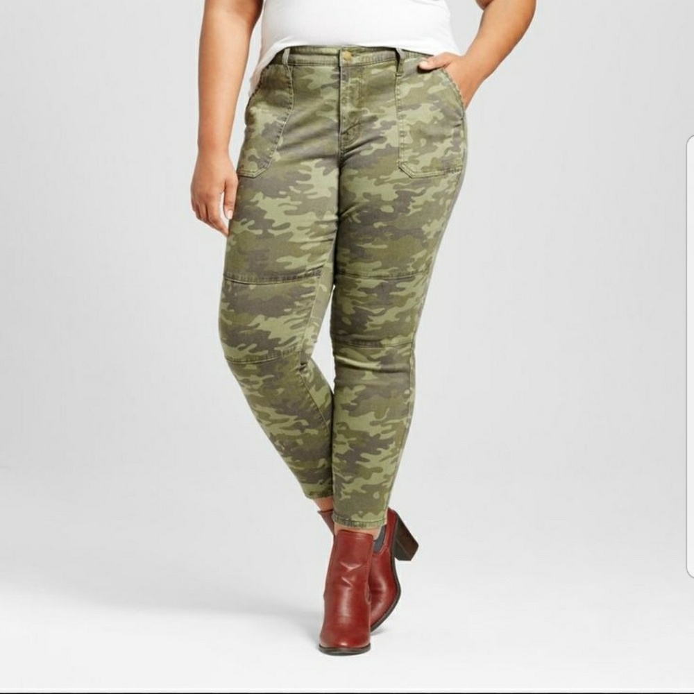 Ava and Viv Camo Jeggings
