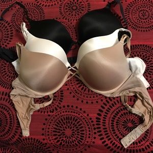 Victoria secret bras!!