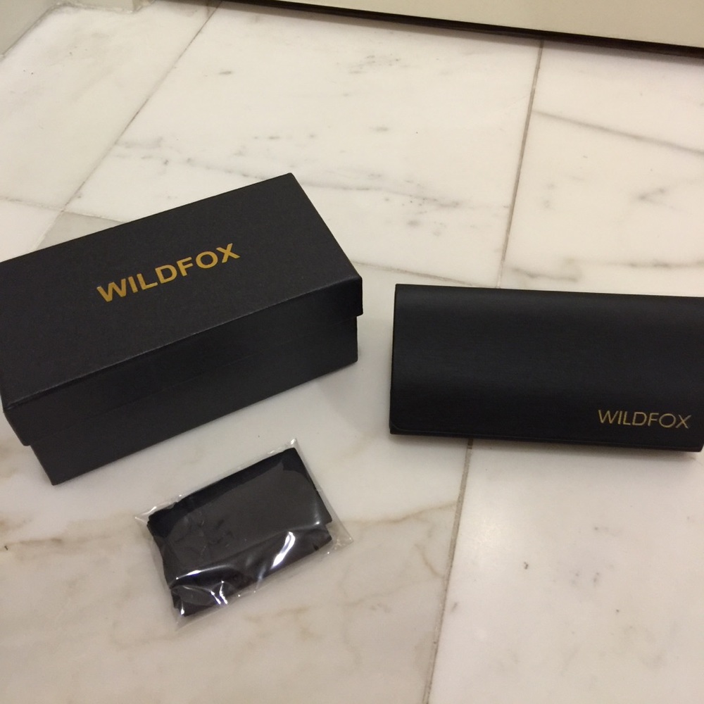 Wildfox Glasses Case and Cleaning Cloth