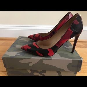 Valentino Rockstud Heels!