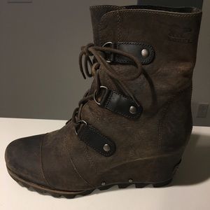 Sorel Joan of Arctic Wedge boot size 10