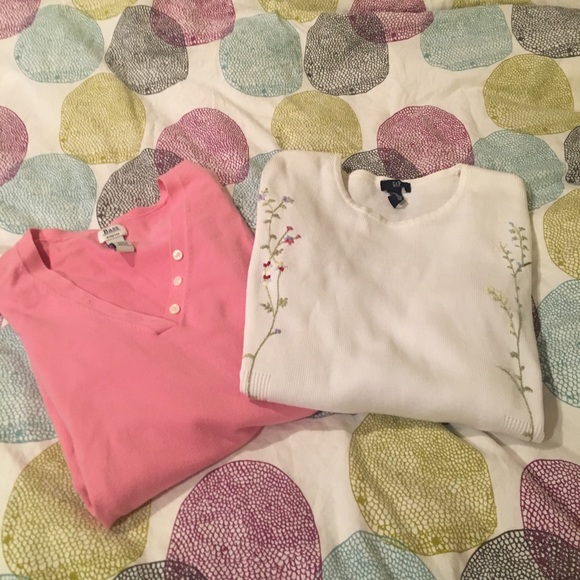 Two 3/4 sleeve tops - Picture 1 of 8