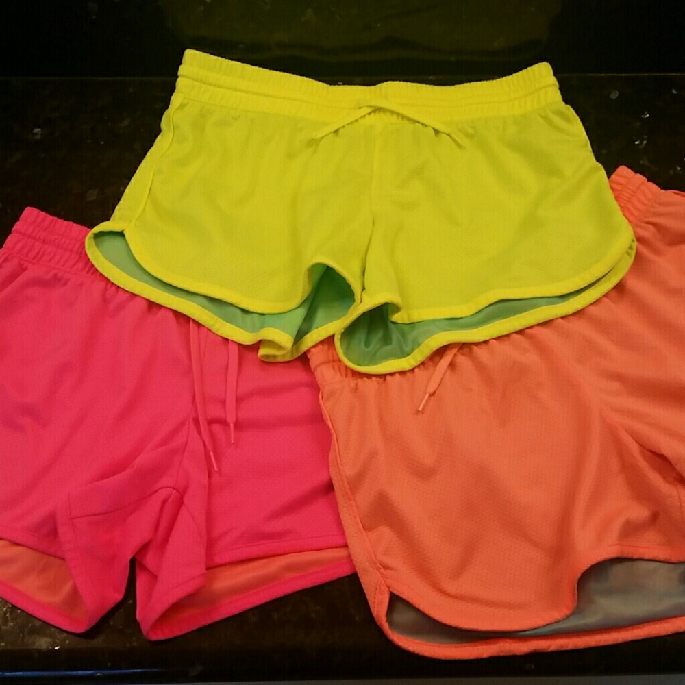 Running shorts (3)