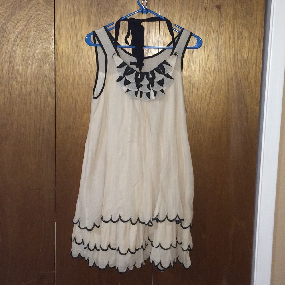 Ryu Cream Tiered Petal Bib Necklace Romantic Dress