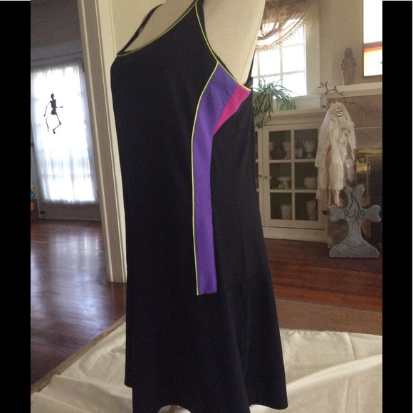 Tail Tech Tennis Dress Large - Picture 2 of 4