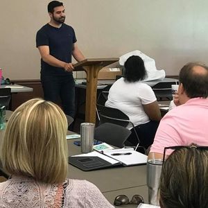 Meet your Posher, Logan