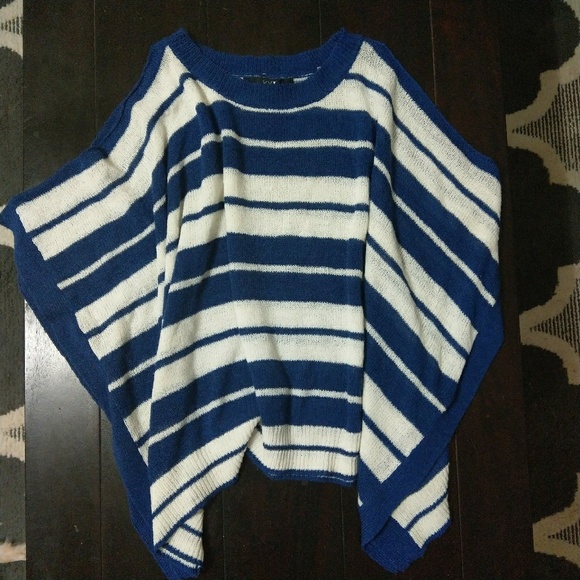 Forever 21 Other - Woven stripe poncho