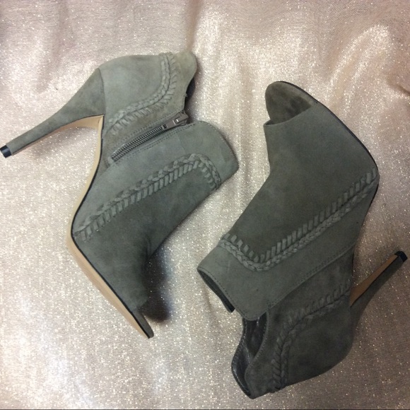 Vince Camuto Gray Booties - Picture 2 of 3