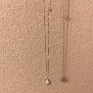 Kendra Scott necklace